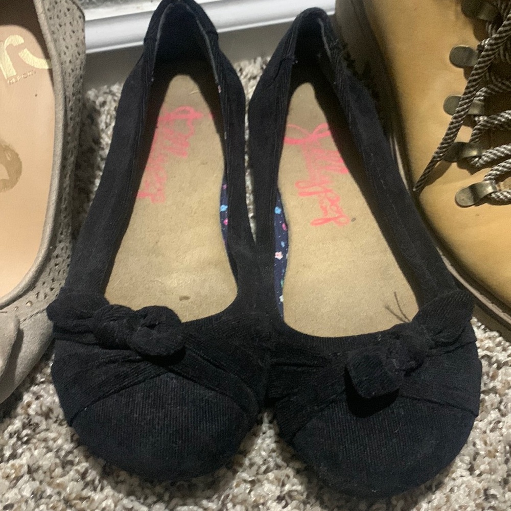 Black flats